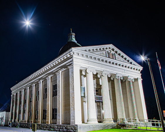 Montgomery County Courthouse ©AmityPhotos.com