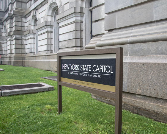 New York State Capital ©Amityphotos.com